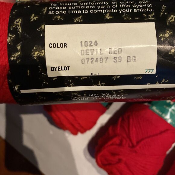 Vtg Sayelle Caron Monsanto Acrylic Worsted Yarn 4 oz 4-ply Devil Red 1024 NOS - Picture 5 of 6